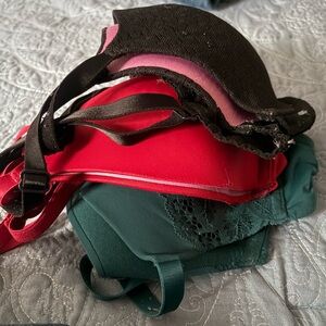 3 Victoria's Secret 32 DD bras